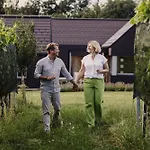 Weingut & Winzerhaeuser Skringer * Leutschach