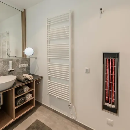 Weingut & Winzerhaeuser Skringer Leutschach