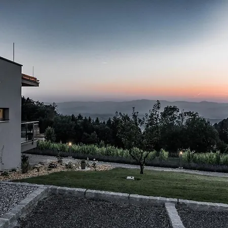 Tatil Evi Winzerhaeuser Skringer Wohnen Im Weingarten Leutschach