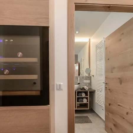 Weingut & Winzerhaeuser Skringer