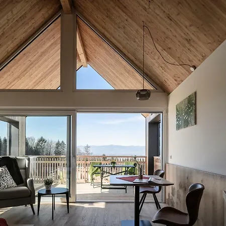 Weingut & Winzerhaeuser Skringer * Leutschach