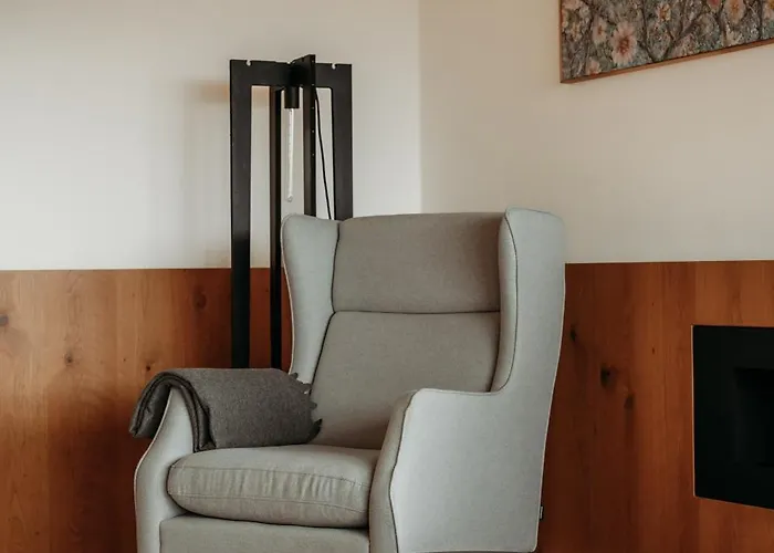 Weingut & Winzerhaeuser Skringer * ليوتسشاخ