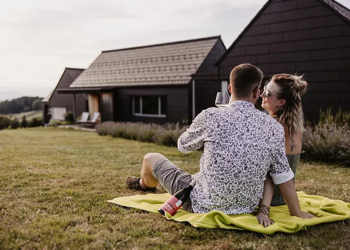 Weingut & Winzerhaeuser Skringer * Leutschach