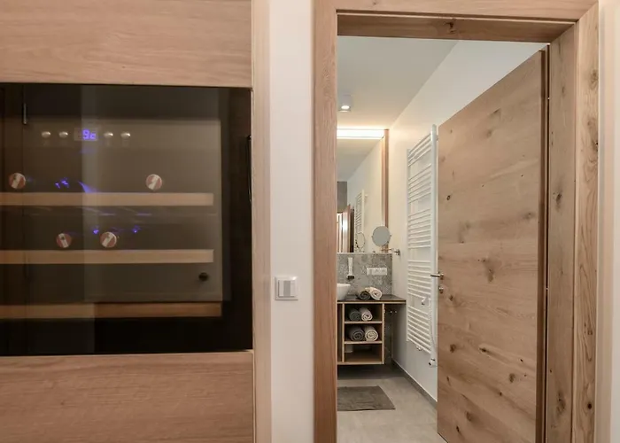 Weingut & Winzerhaeuser Skringer