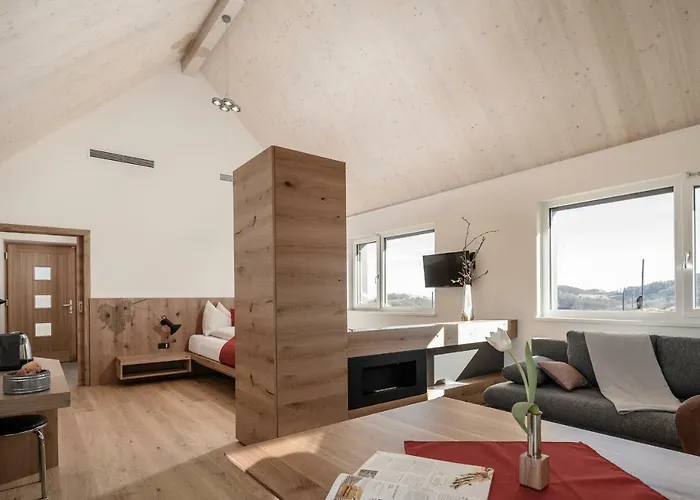 Vakantiehuis Weingut & Winzerhaeuser Skringer